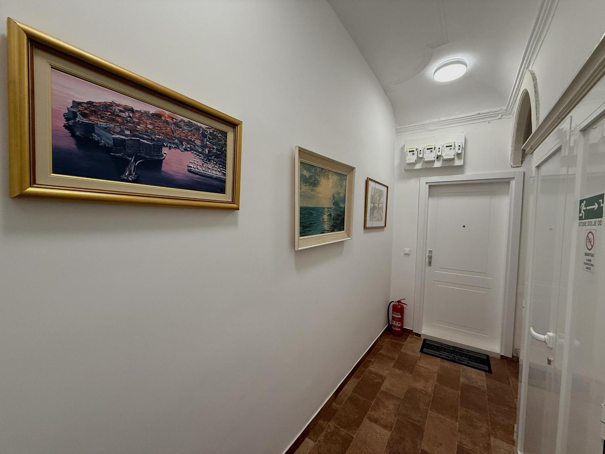 Anima Mea Old Town Apartments دوبروفينك الغرفة الصورة
